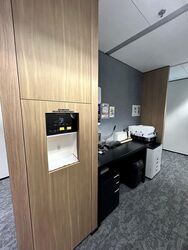 Gateway East (D7), Office #496474921
